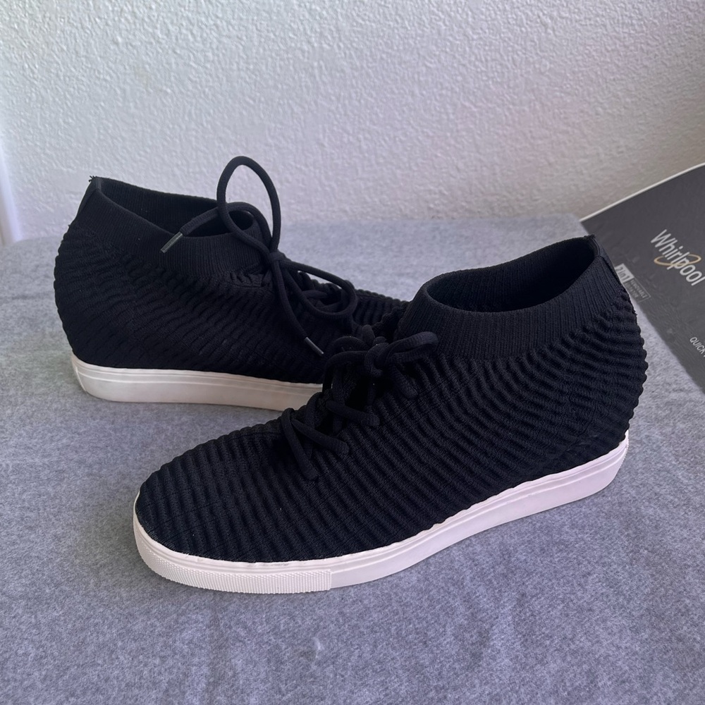 Steve Madden Wedge Sneaker 9.5